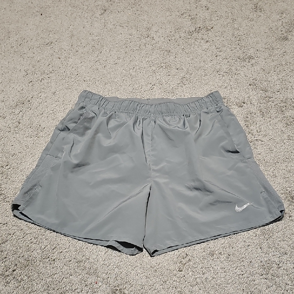Nike Challenger Men's Dri-FIT Brief-Lined Running Shorts Size M